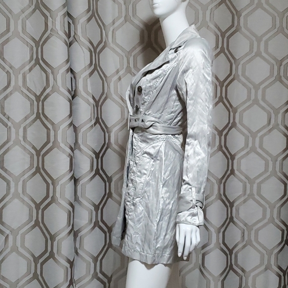 Foxy Jean soft silver wrinkled trench - Picture 3 of 10